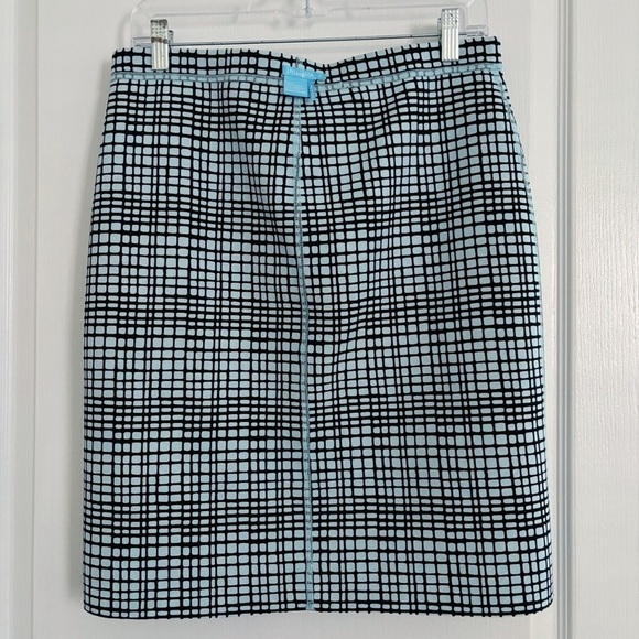 J. McLaughlin Halle Reversible Scuba Skirt Medium Floral Geometric Blue - Picture 4 of 6